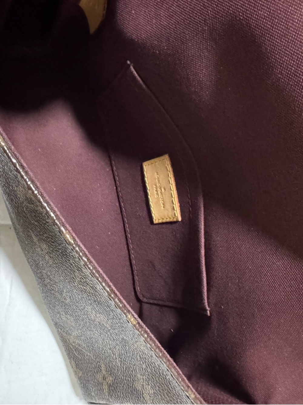 NEED TO SELL!  Louis Vuitton Monogram Favorite MM Shoulder Bag in Brown - Picture 3 of 6
